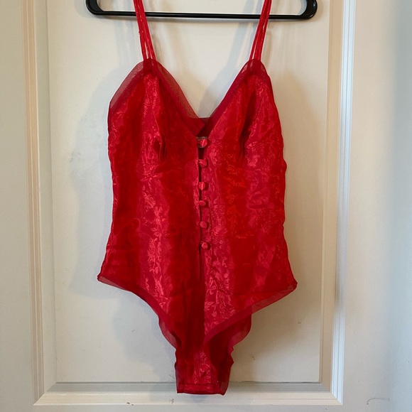 Victoria's Secret Other - VTG Victoria’s Secret Red lingerie set, gold label